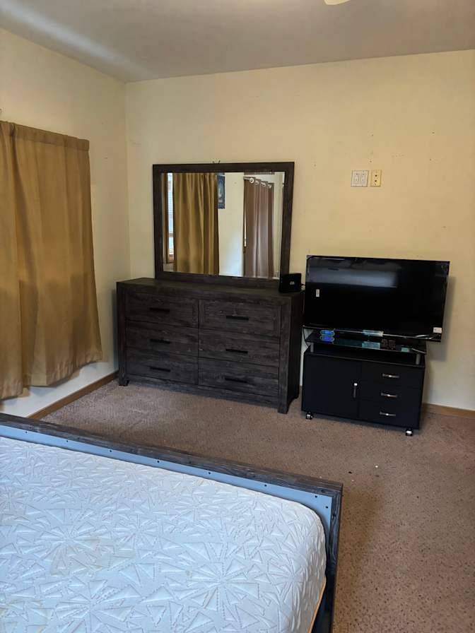 robert's room
