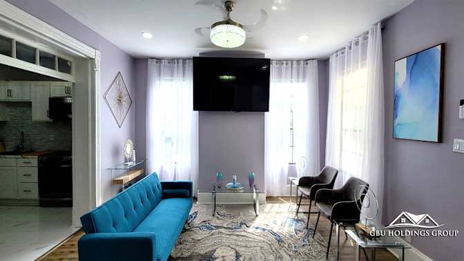 GBU Holdings Group's room