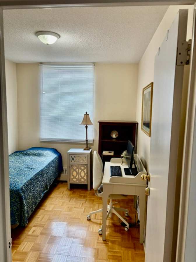 Room for Rent - Applewood Hills's room