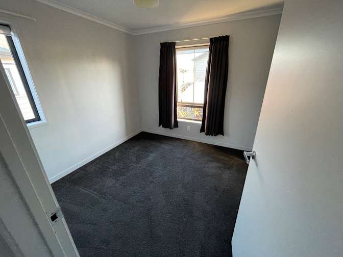 Muneel's room