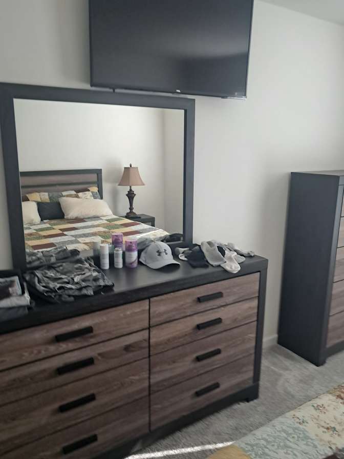Bernard  Reed's room