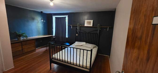 Masoud's room