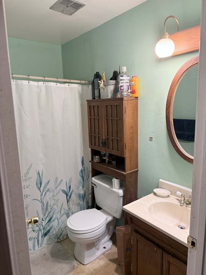 Kelly's room