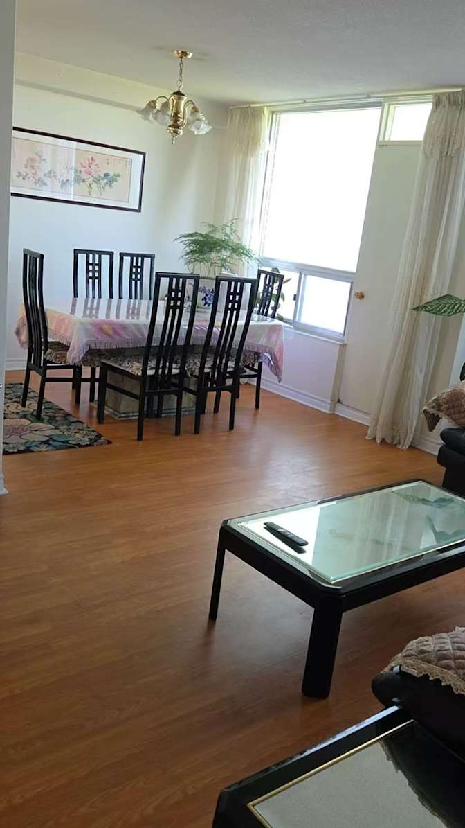 Tien Li's room