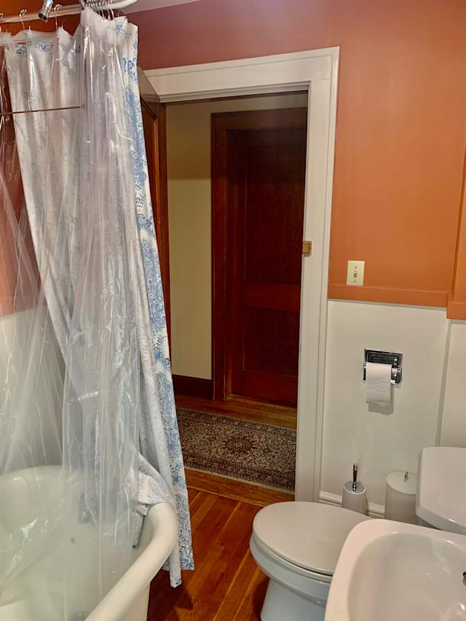 Awesome Roomate's room