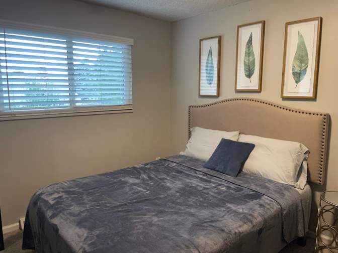 Carol mackey's room