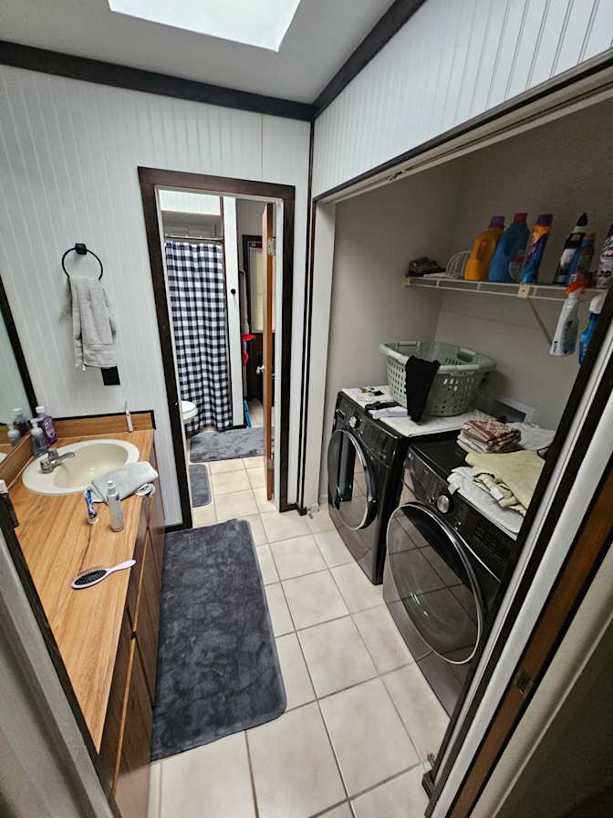 Dirk's room
