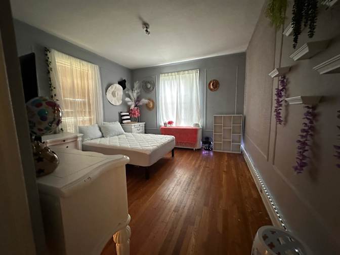 Josue's room
