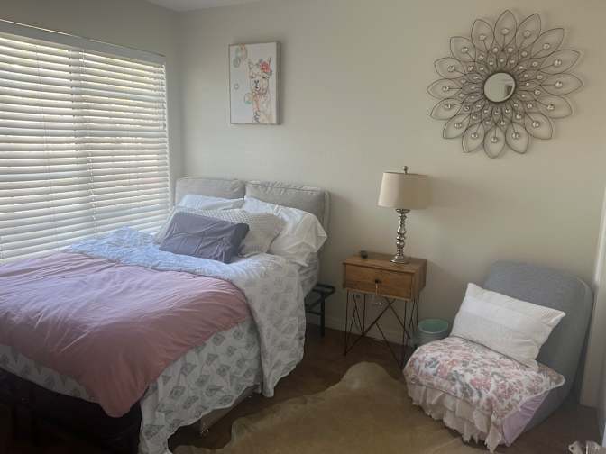 Manuela's room