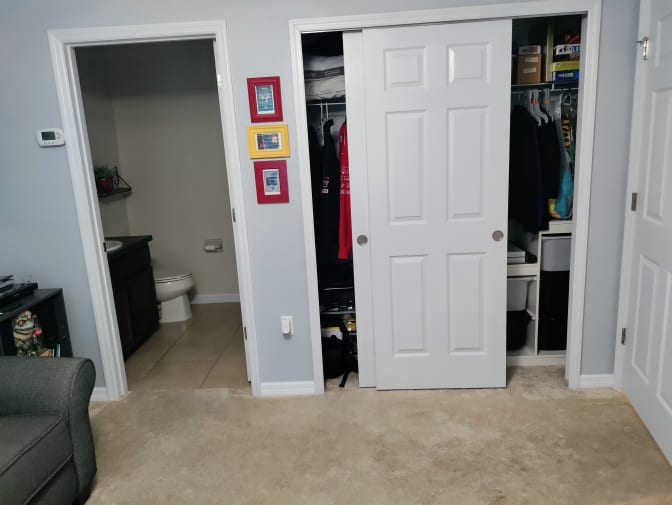 Dennis Room's room