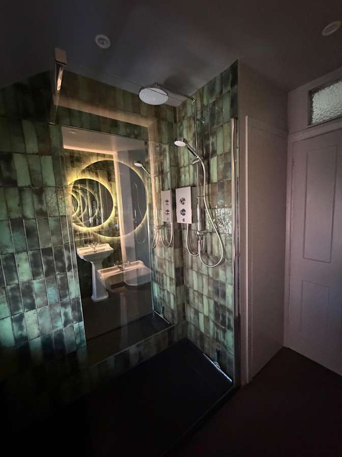 David Conor's room