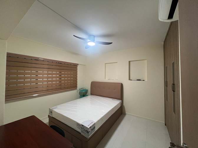 Tan's room