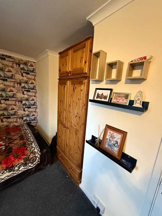 Salman's room
