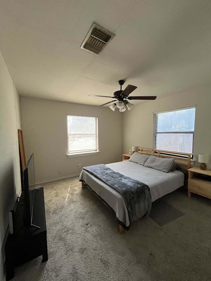 Ricardo's room