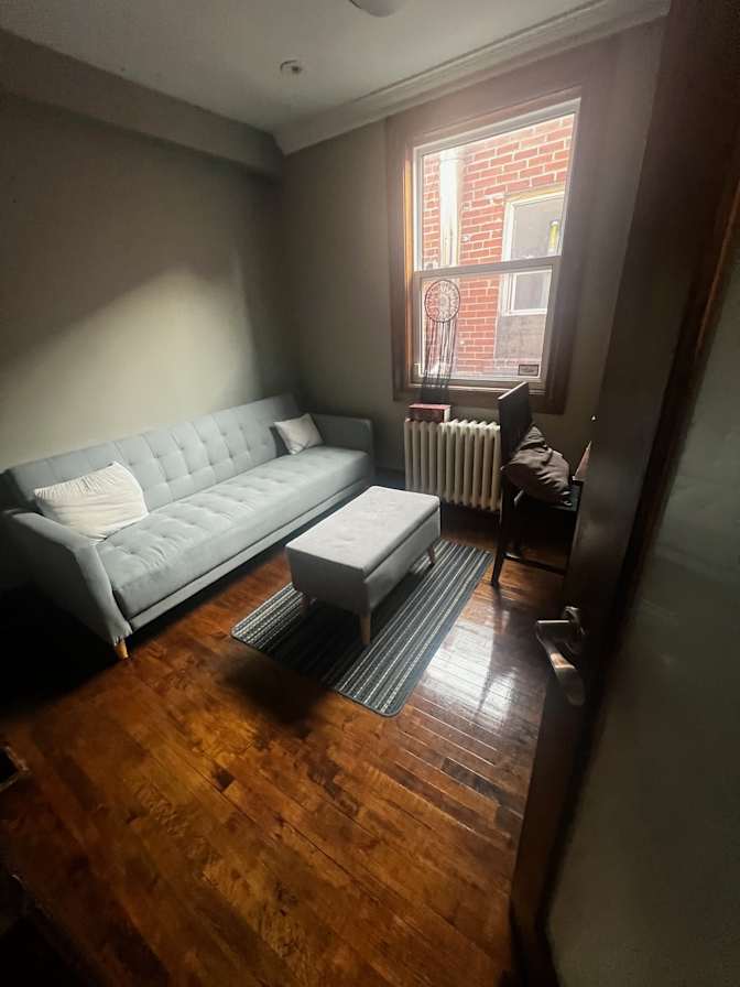 Lindy Johnston's room