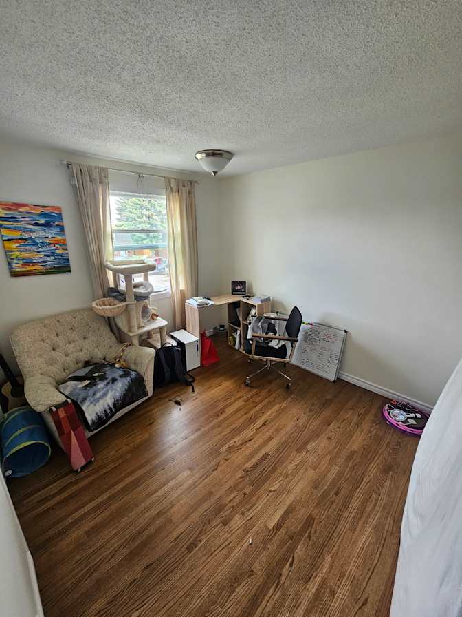 Brendyn's room