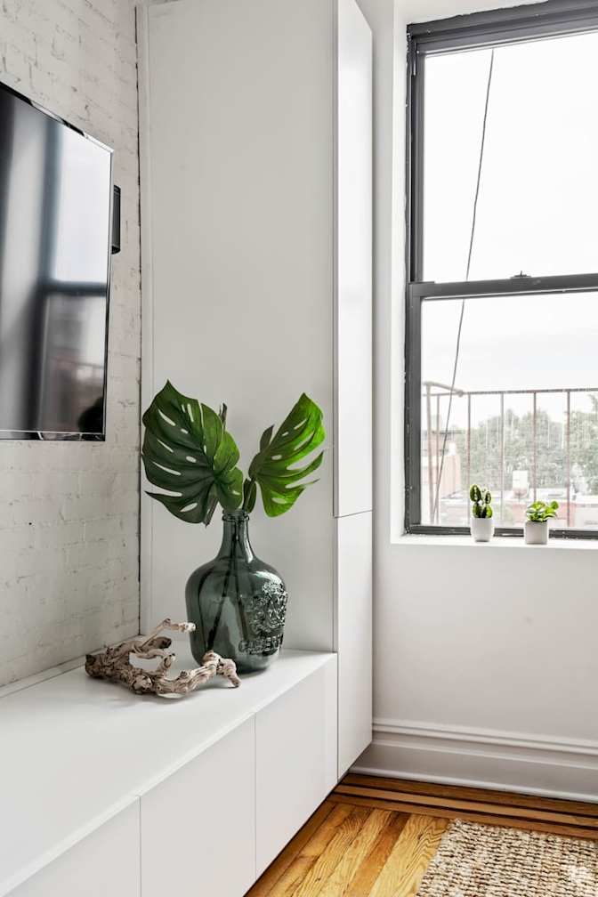 Liza's room