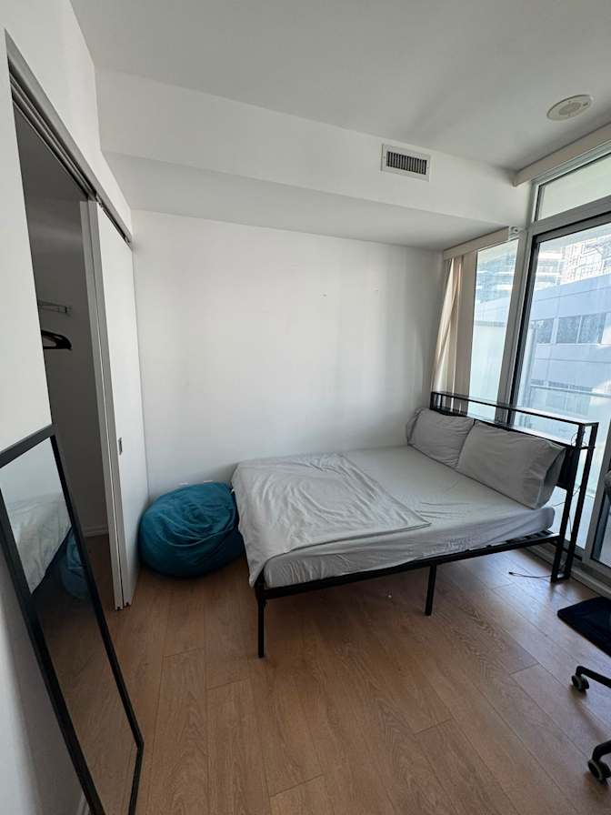 Shashwat's room