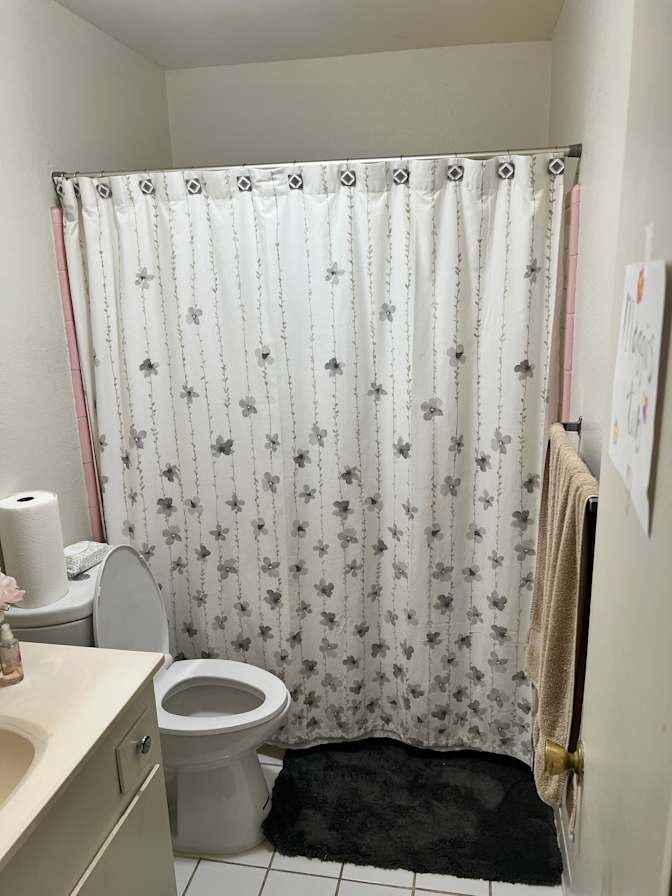 Arlette Medrano's room
