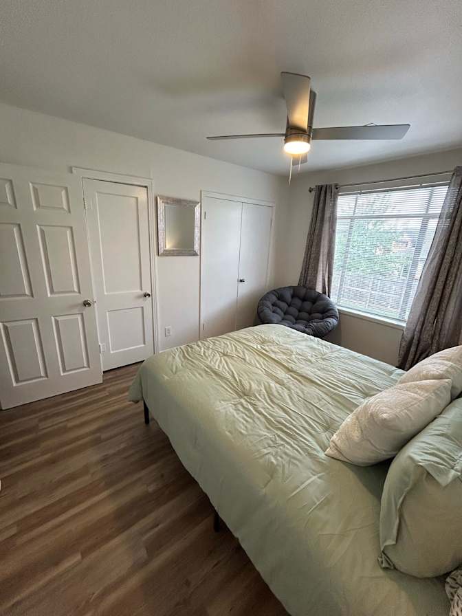 Tarik's room