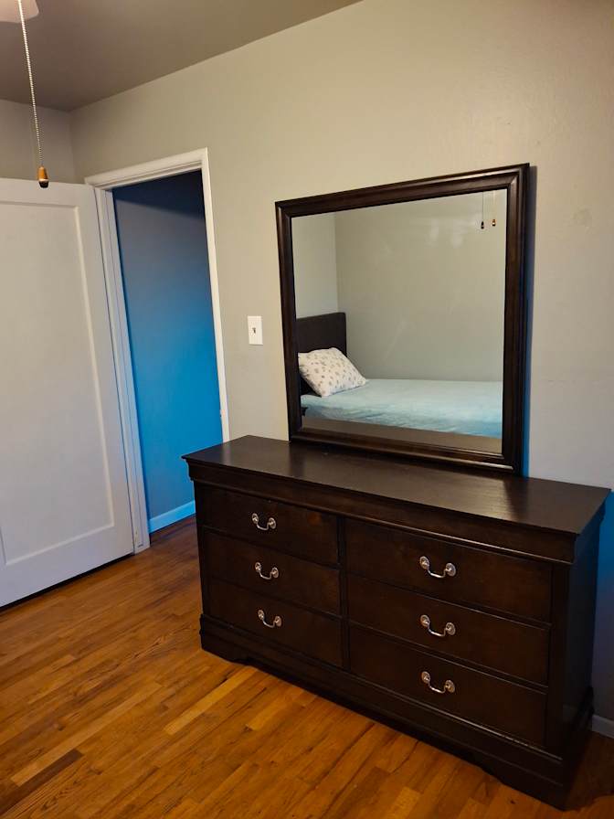 Kim's's room
