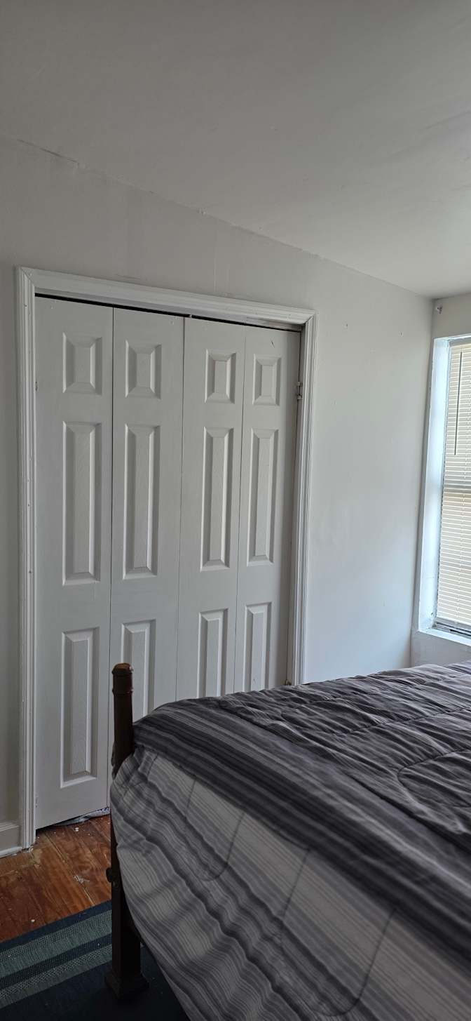 Mohammad's room