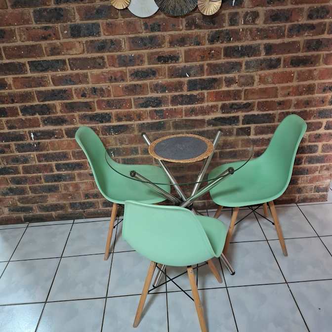 Sisipho Mbangeleli's room