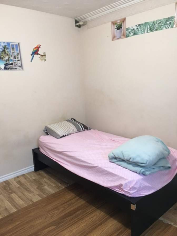 Sam's room