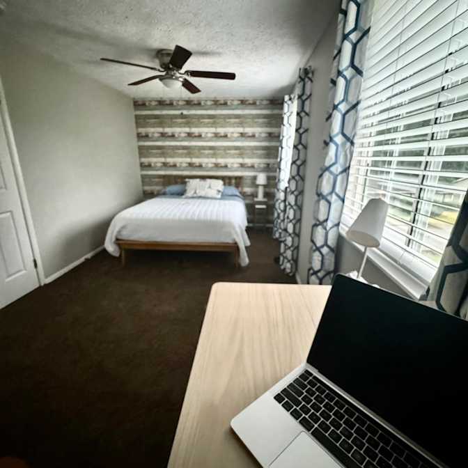 PadSplit's room