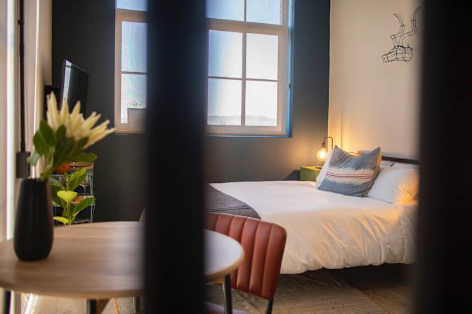 Hans's room
