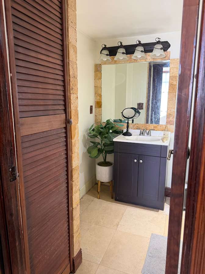 Maricarmen's room