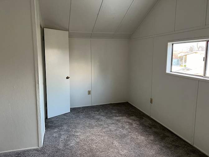 Raul's room