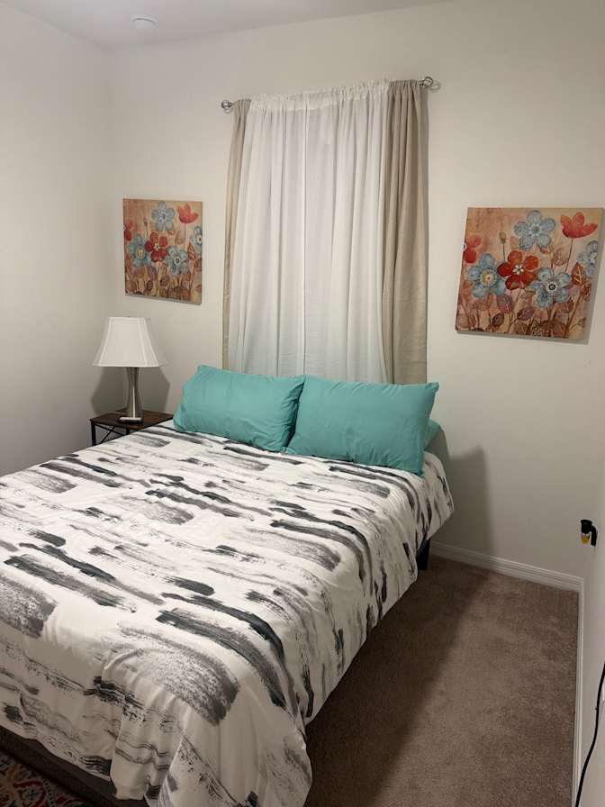 Carla's room