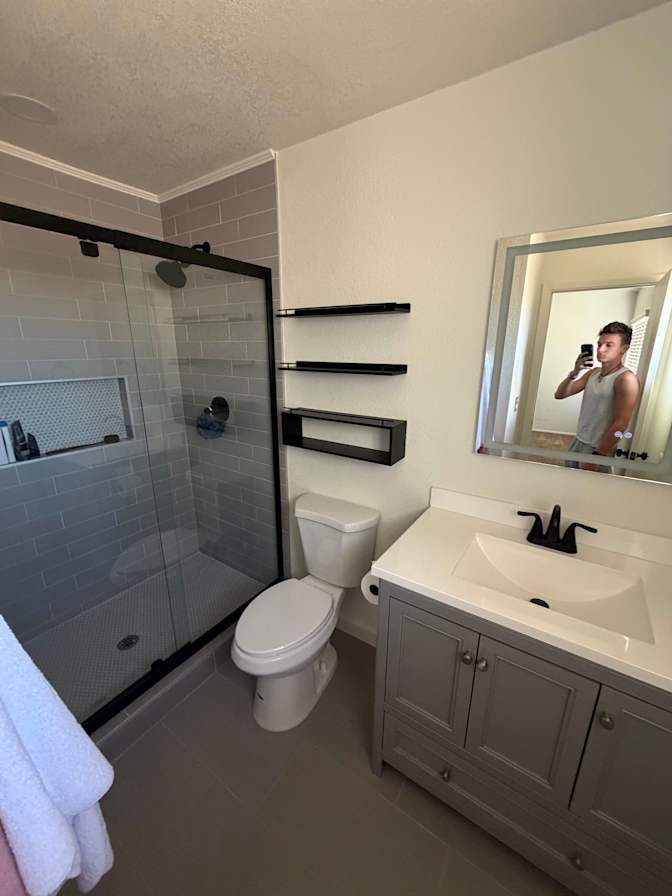 Aaron Menezes's room