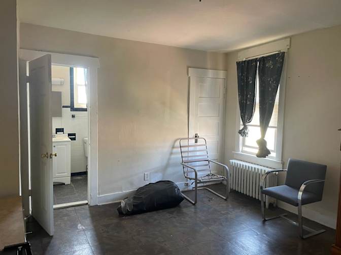 Cesar Luis's room