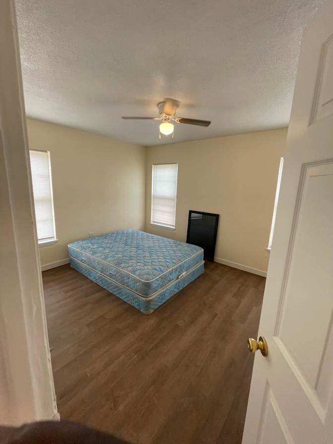 Bola's room
