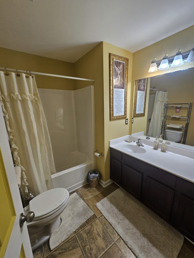 CL&C Property Management and Consulting's room