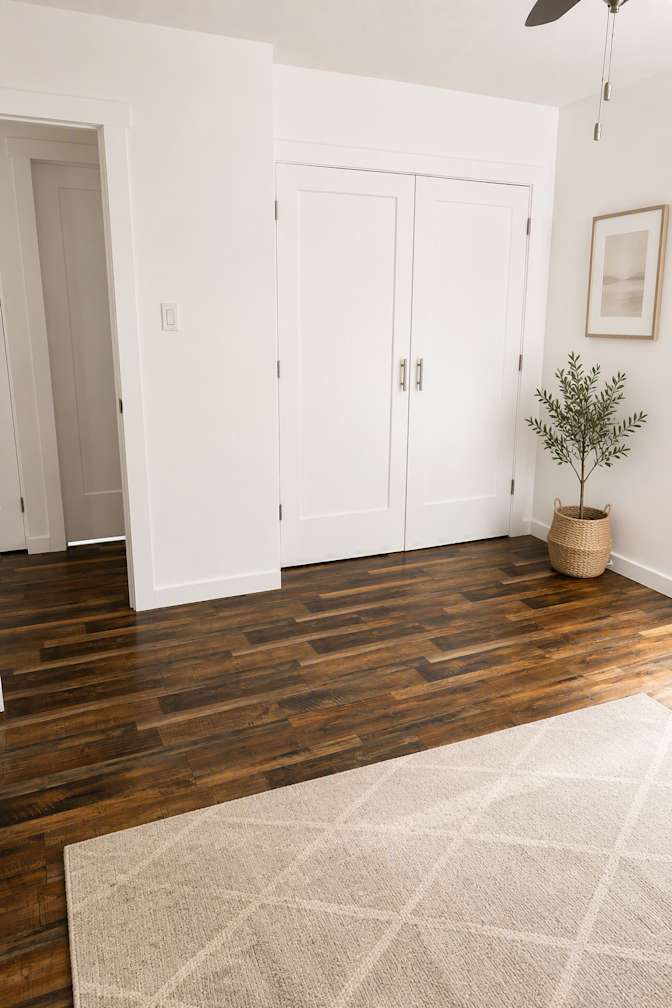 Crabtree Avenue - Photo 2
