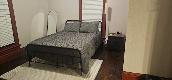 Corporate Heir's room