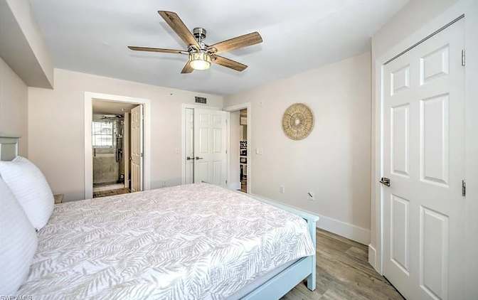 Carlos's room