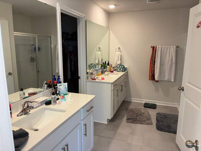 Alcove Rooms's room