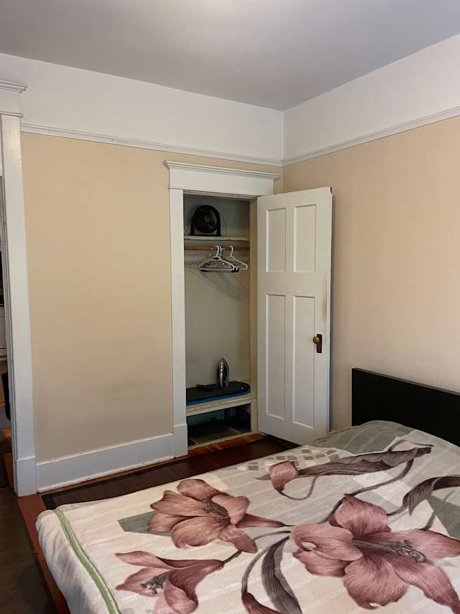 Gil's room