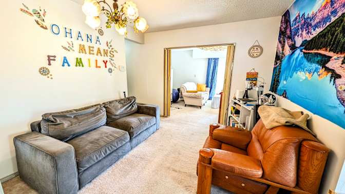 Alvaro Martinez's room