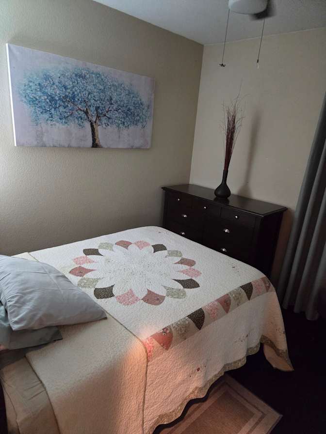 Mochaki's room