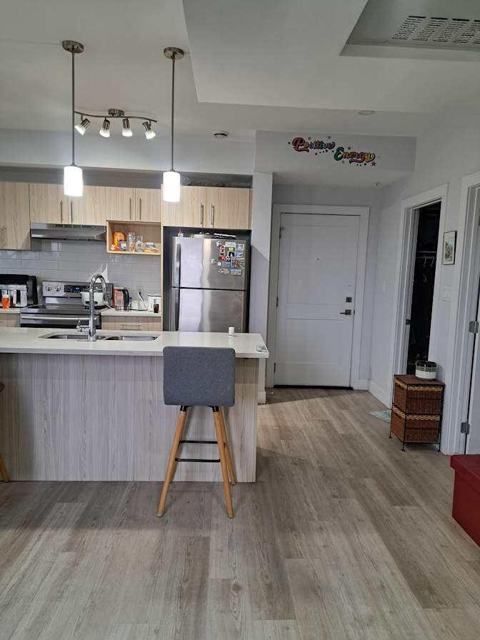 South Edmonton's room