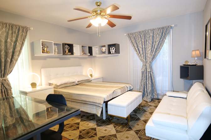 mica winn's room