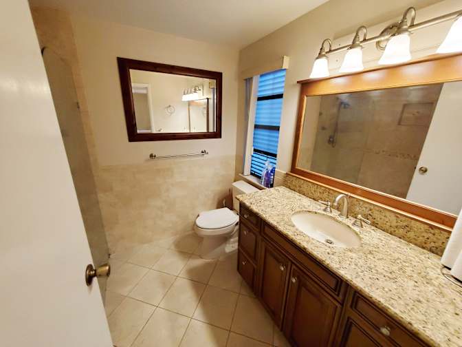 Jason Bryan, Realtor's room