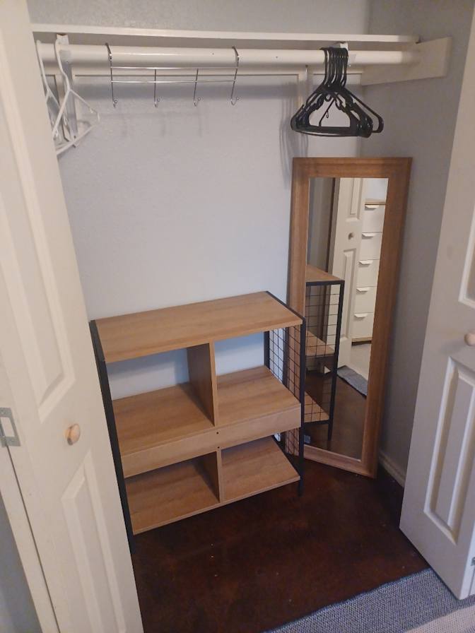 Darlene Davis's room