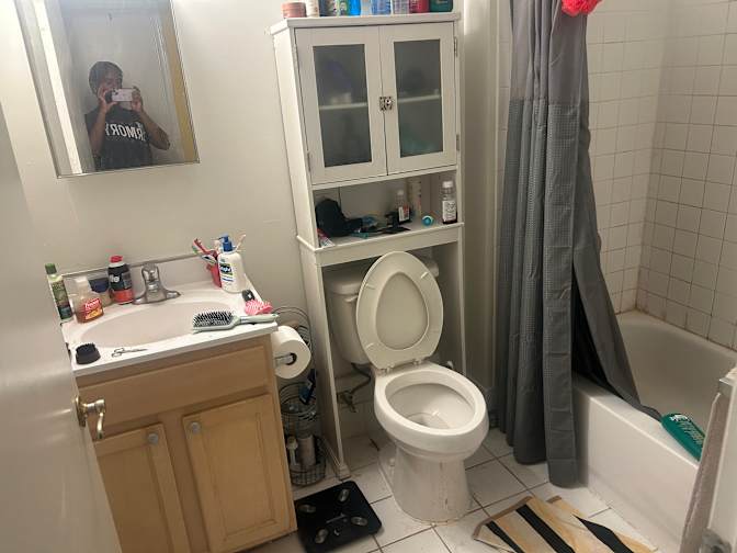 Hizekiel's room