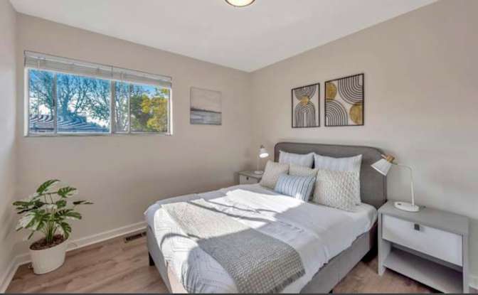 Dina's room